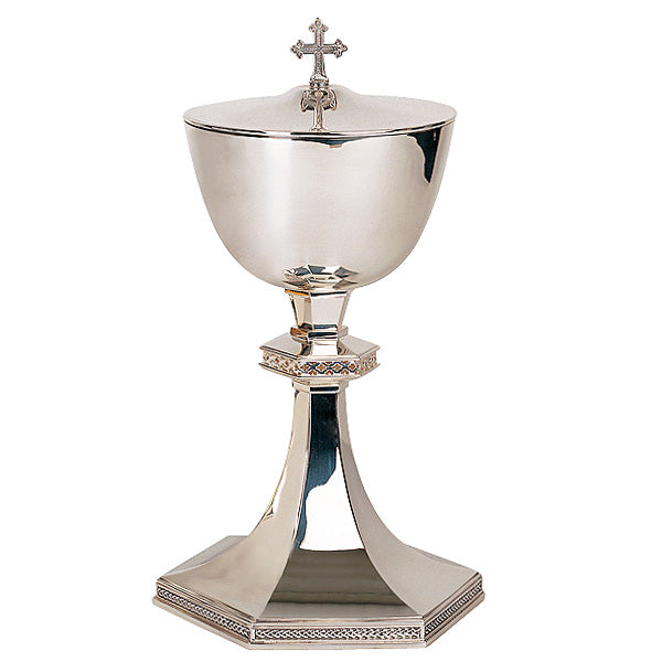 Elegant Gothic Ciborium