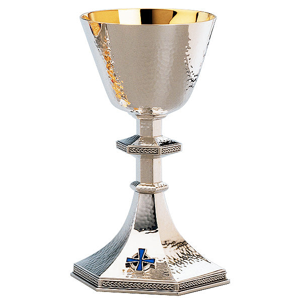 Calice martelé de style anglais avec patène creuse de 16 cm