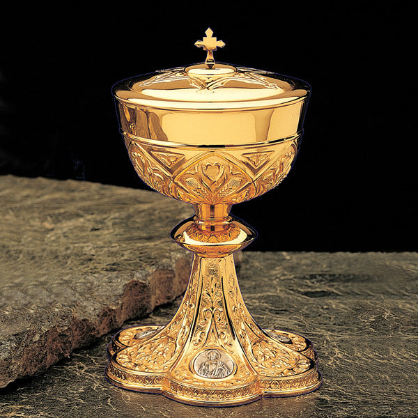 Gothic Ornamentation with Medallions Ciborium