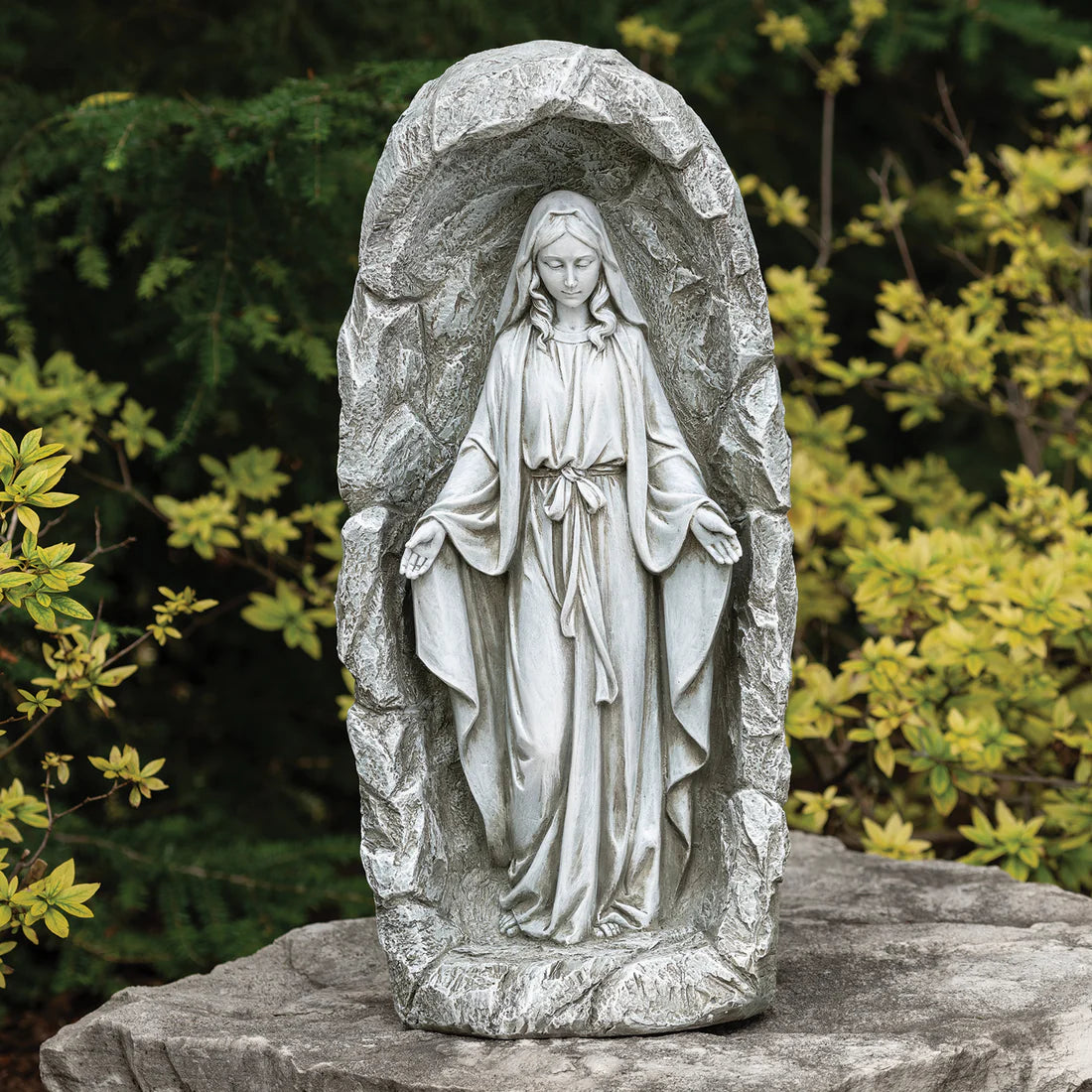 LED Solar Grotto Statue (~18.75")
